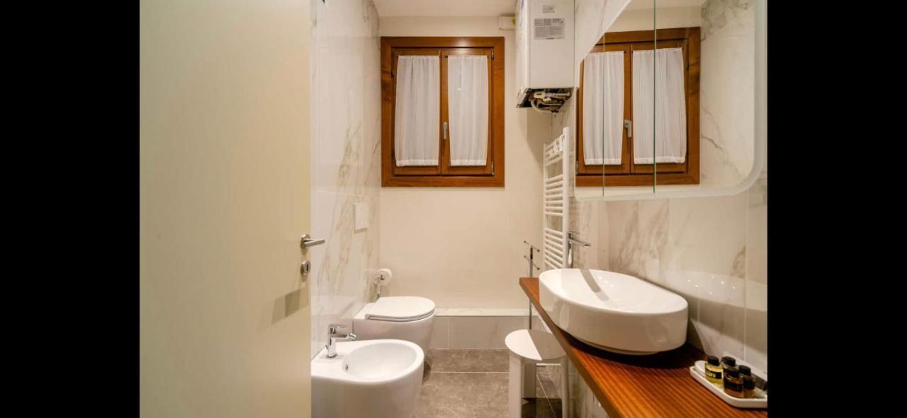 San Marco Luxury Apartments Steps From St Marks Venice Luaran gambar