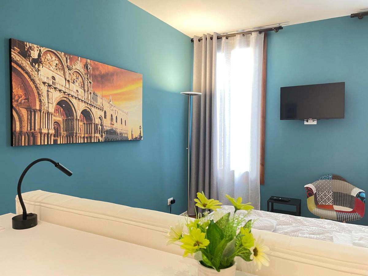San Marco Luxury Apartments Steps From St Marks Venice Luaran gambar